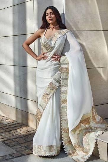 Pattu Saree — Peacock Motif